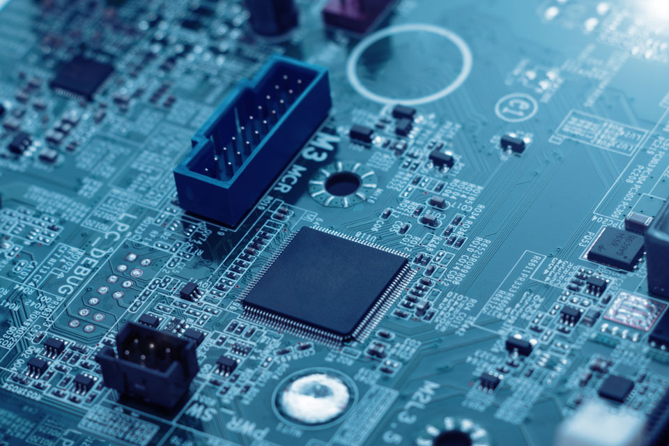 آشنایی با برد PCB